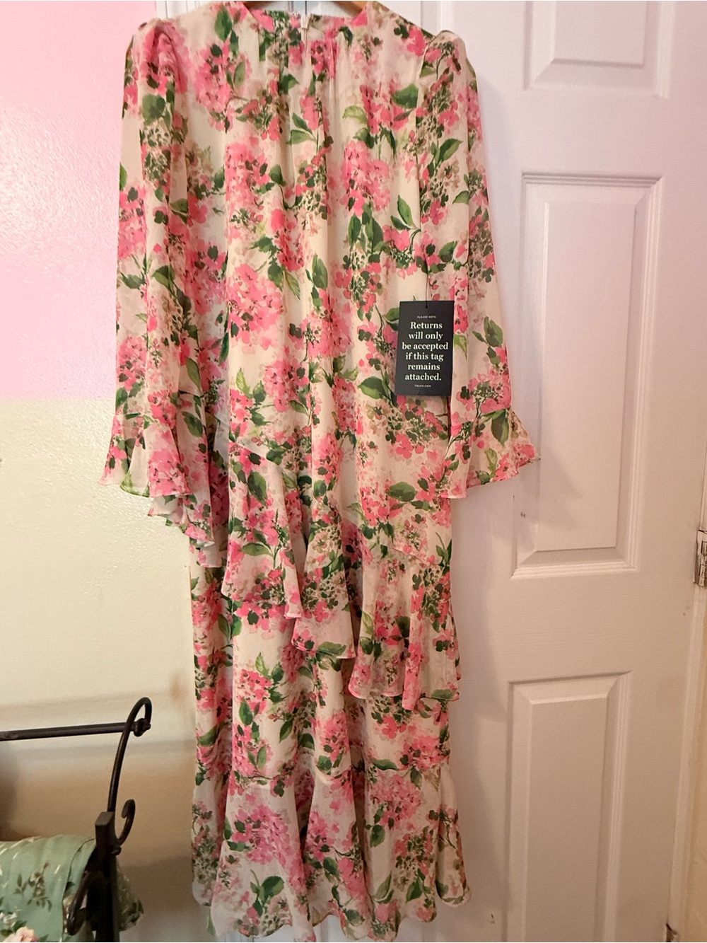 Tuckernuck Pink Hydrangea Floral Chiffon Ruffle A-Line maxi Dress Sz M -no stash - Picture 10 of 11